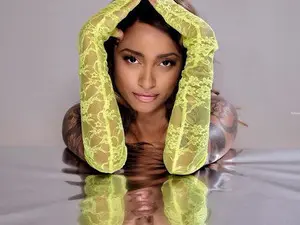 Myfreecams Nude Webcam of YazminRoyal
