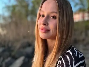 Myfreecams Live Porn of Alice_Maryt