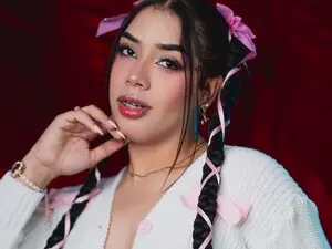 Myfreecams Private Sex Chat of Lizzie_Evans