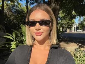Myfreecams Adult Video Chat of HolyMeow