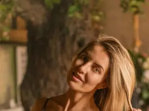Myfreecams Watch Live Sex Cams of Beylly