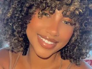 Myfreecams Live Sex Cam of Ninna_flowers