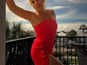 Myfreecams Live Sex Cam of LisaLondon