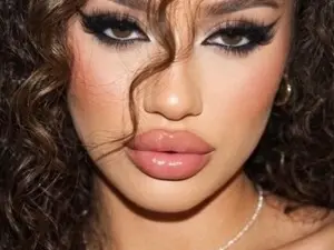 Myfreecams Watch Live Sex Cams of SeleneAurum