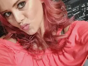Myfreecams Nude Webcam of CherryLuv36