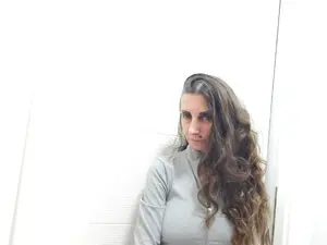 Myfreecams Watch Live Sex Cams of Crissaslim4u