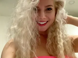 Myfreecams Sex Chat of KRISTEN_777