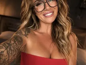 Myfreecams Adult Webcams of velvethoneyXo