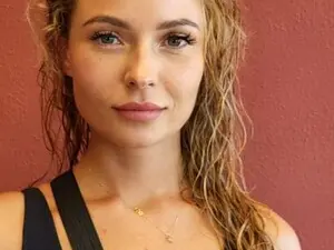 Myfreecams Live Porn of Dee4w