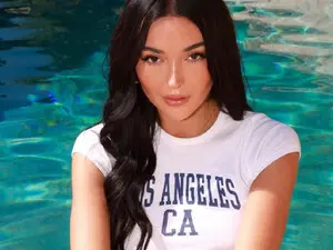 Myfreecams Sex Cam of badgalsisi
