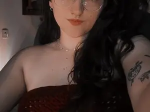 Myfreecams Free Live Porn of Miah_Peach