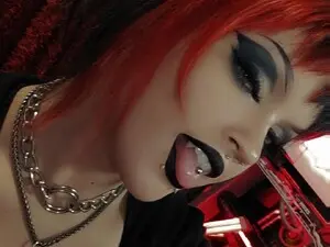 Myfreecams Watch Live Sex Cams of Oneleeter