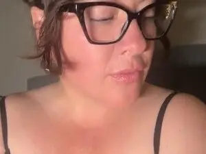Myfreecams Live Sex Cam of KellyVanRyan
