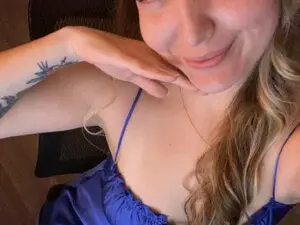 Myfreecams Nude Webcam of Monica