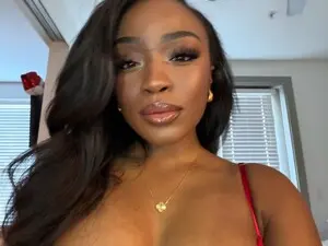 Myfreecams Free Porn Cam of AaliyahT