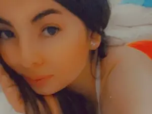 Myfreecams Free Live Porn of BeluLara_01