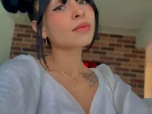 Myfreecams Live Sex Cam of Canelatinaxx