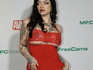 Myfreecams Free Live Porn of Revrsecowgirl