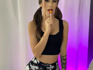 Myfreecams Live Sex Cam of AvaSolis