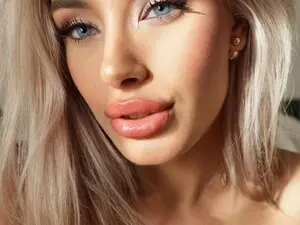 Myfreecams Sex Cam of Anna_Brown