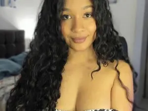 Myfreecams Sex Chat of Amatista_latina
