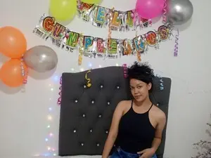 Myfreecams Watch Live Sex Cams of Miss_curly