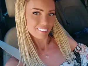 Myfreecams Sex Cam of Hot_Nicol