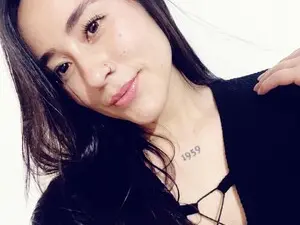Myfreecams Nude Webcam of Emiily
