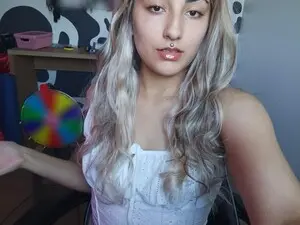 Myfreecams Free Live Porn of Hi_elora