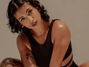Myfreecams Free Live Porn of LollaBye