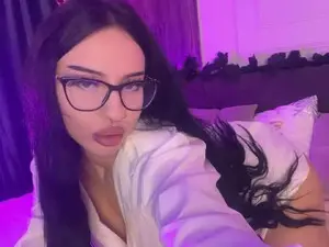 Myfreecams Free Live Porn of RavenFoxxy