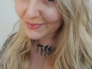 Myfreecams Sex Cam of Embermae