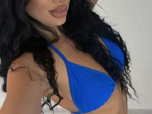 Myfreecams Free Live Porn of BellaDiamond