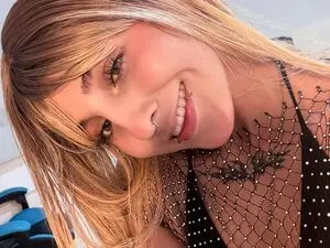 Myfreecams Sex Chat of Little_lili19
