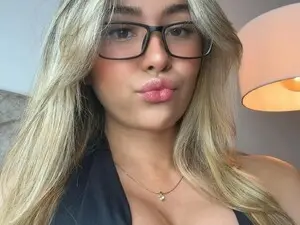 Myfreecams Sex Cam of Misslatin
