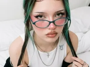 Myfreecams Private Sex Chat of SweetiieVal