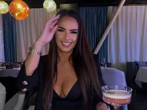 Myfreecams Watch Live Sex Cams of Alma_Luv