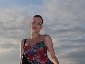 Myfreecams Free Porn Cam of Hit_Girl_