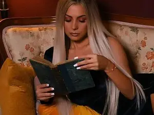 Myfreecams Live Sex Cam of AriannaSins