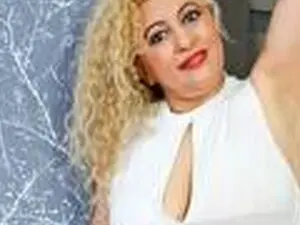 Myfreecams Watch Live Sex Cams of Maturedyana