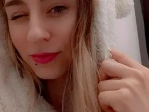 Myfreecams Free Live Porn of Omniaa