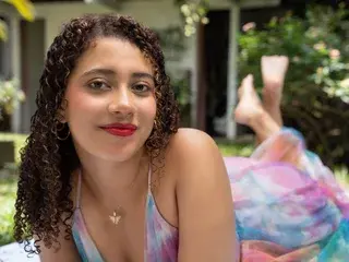 Streamate Free Porn Cam of EmmyHarper