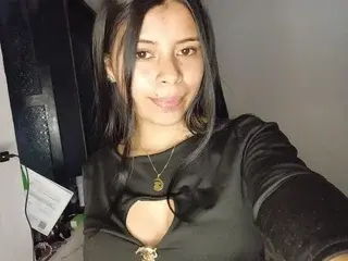 Streamate Live Sex Cam of MadissonRoos