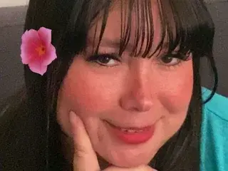 Streamate Live Porn of CuttieEsmeralda