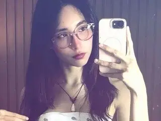 Streamate Free Live Porn of doll_bella
