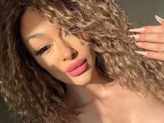 Streamate Free Porn Cam of BarbMonn