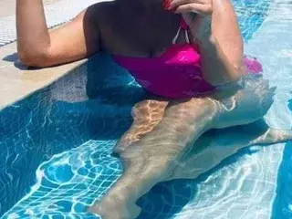 Streamate Live Sex of HornyHarriet_XX