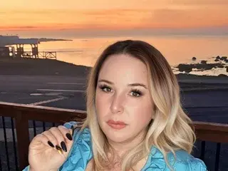 Streamate Free Porn Cam of TITANIC_TITS