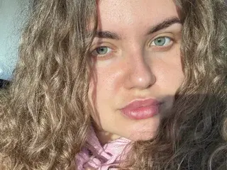 Streamate Adult Webcam of SincereGrace