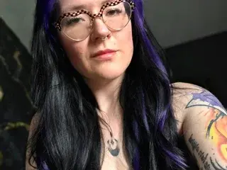 Streamate Free Porn Cam of Harley_MoonX